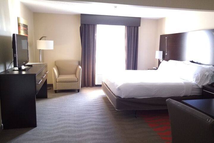 Room 45 of 99