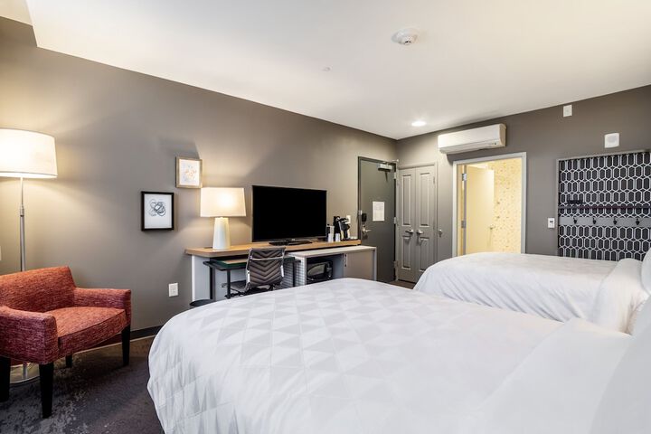 Room 14 of 37