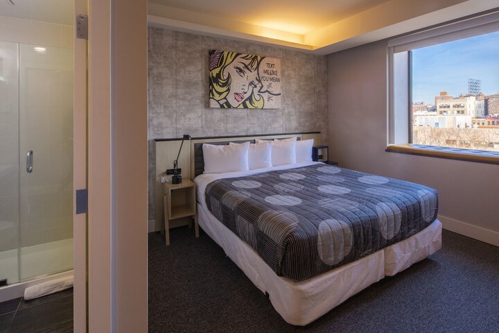 Leon Hotel LES