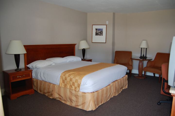 Room 21 of 46