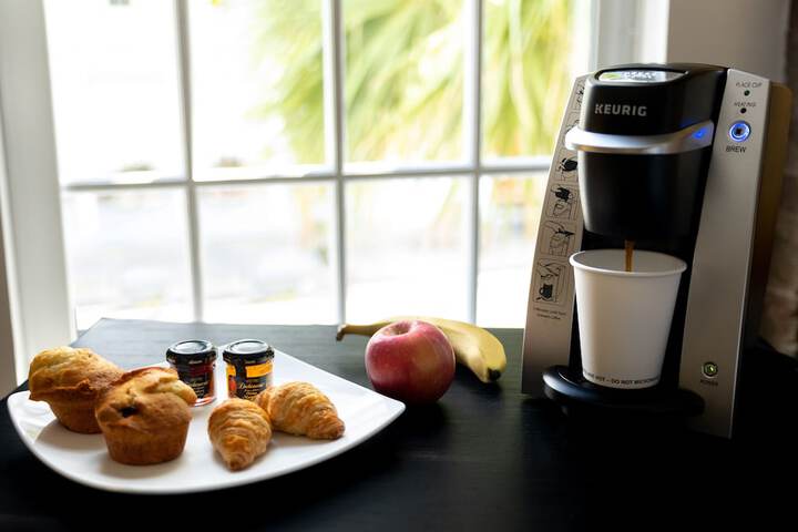 Breakfast/Coffee Service 76 of 97