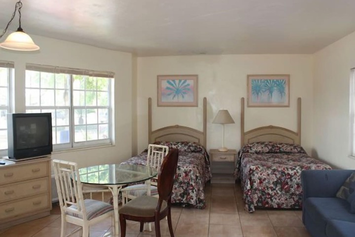 Room 15 of 18
