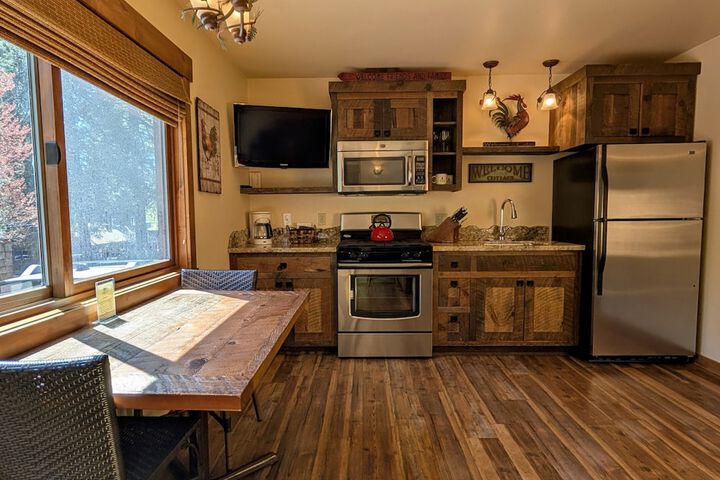 Cedar Glen Lodge
