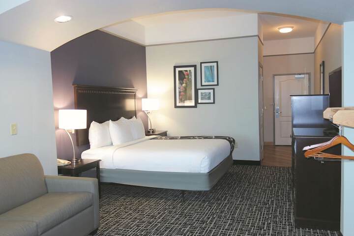 Room 17 of 49
