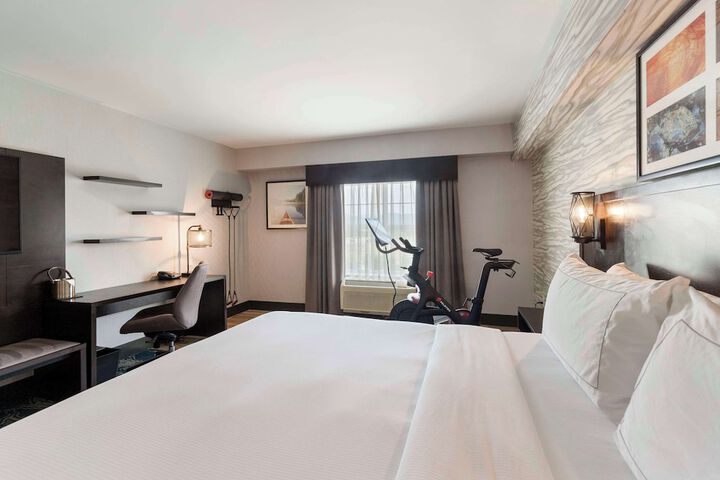 Room 35 of 59