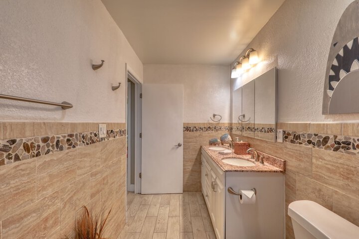 BeachTrail Lodging