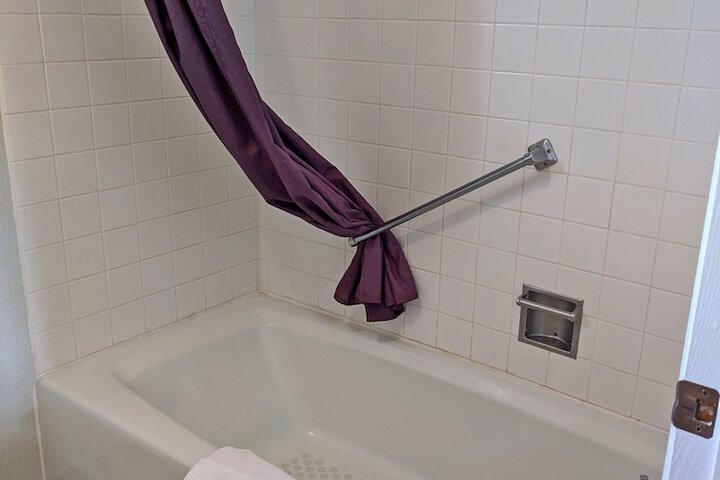 Aquarius Inn
