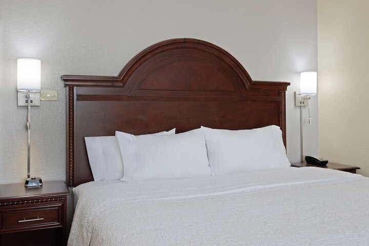 Room 15 of 36