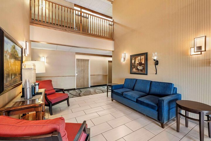 Hotel Interior 17 of 51