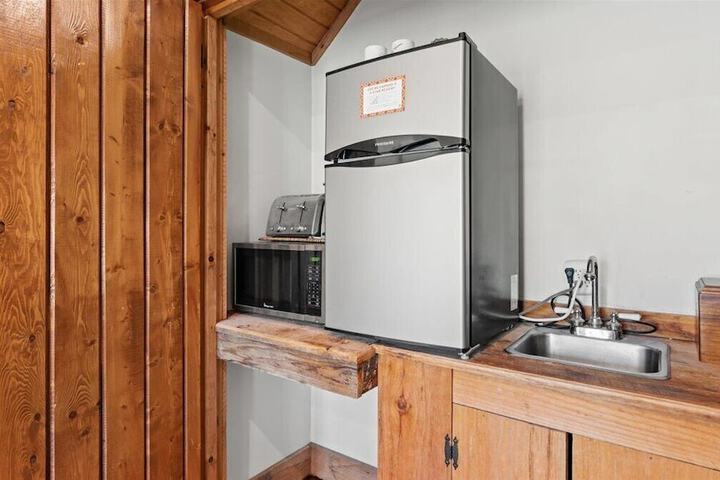 Laurel Valley Mountain Retreat