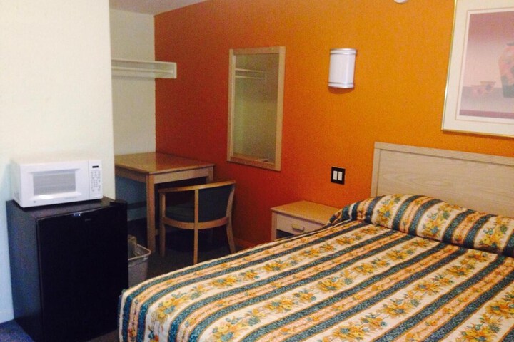 Desert Inn