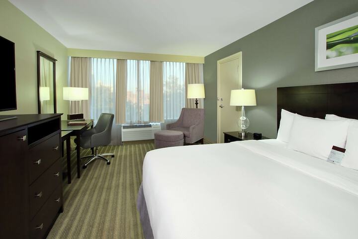 Room 22 of 50