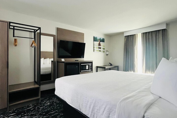 Baymont by Wyndham La Grange KY Southeast