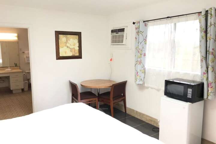Room 25 of 31