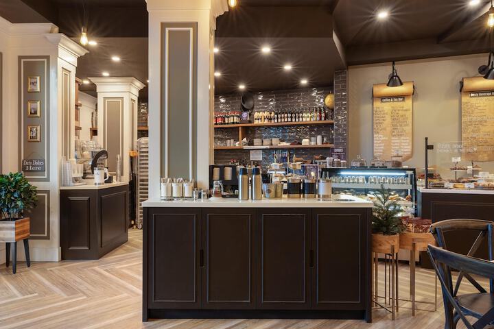 DoubleTree by Hilton North Vancouver