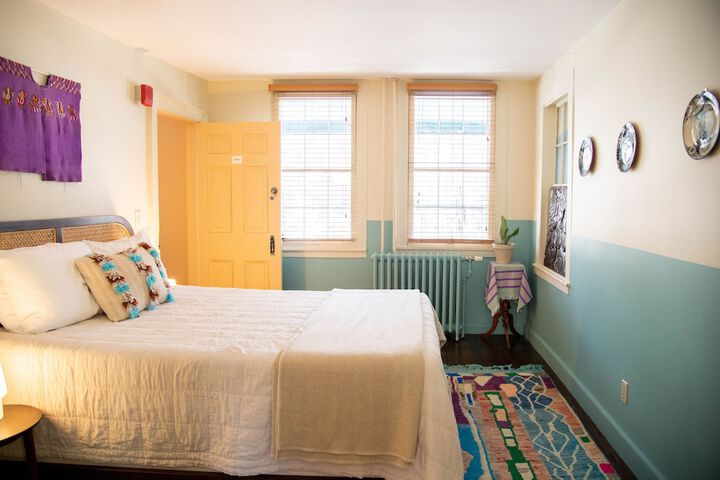 Room 21 of 42