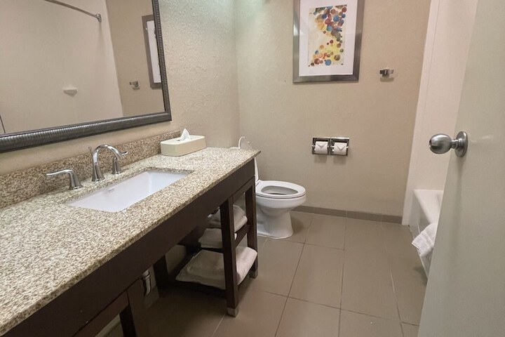 Room 86 of 141