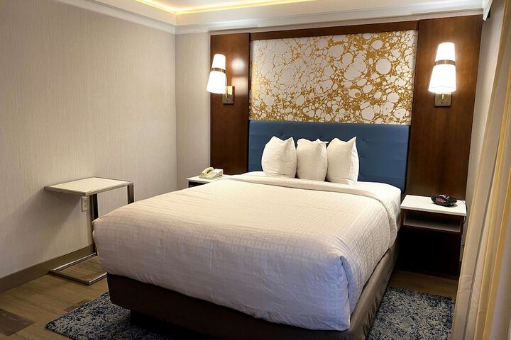 Room 8 of 26