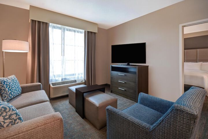 Homewood Suites by Hilton Orlando at Flamingo Crossings