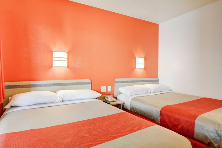 Motel 6 Southington CT - Hartford