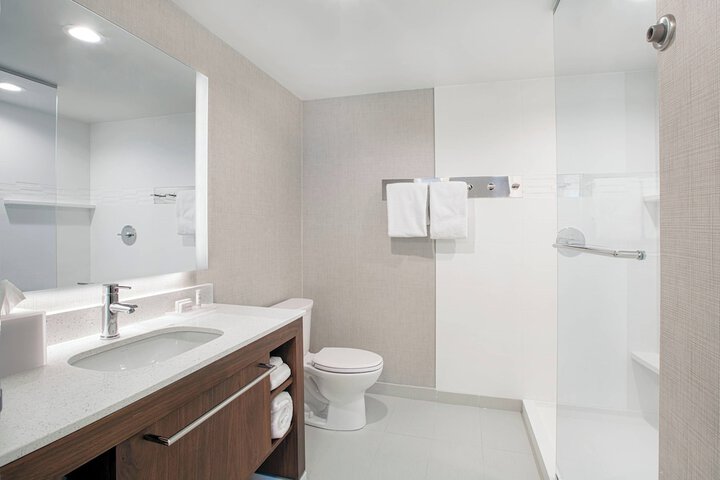 Room 20 of 49