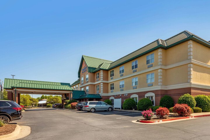 Hotel 2 of 39