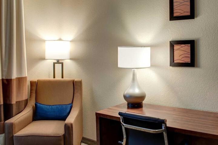 Room 21 of 39