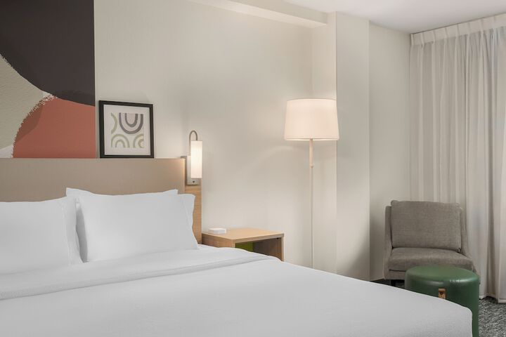 Spark by Hilton Seattle Airport