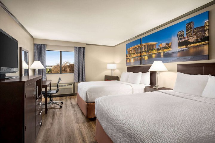 Room 21 of 45