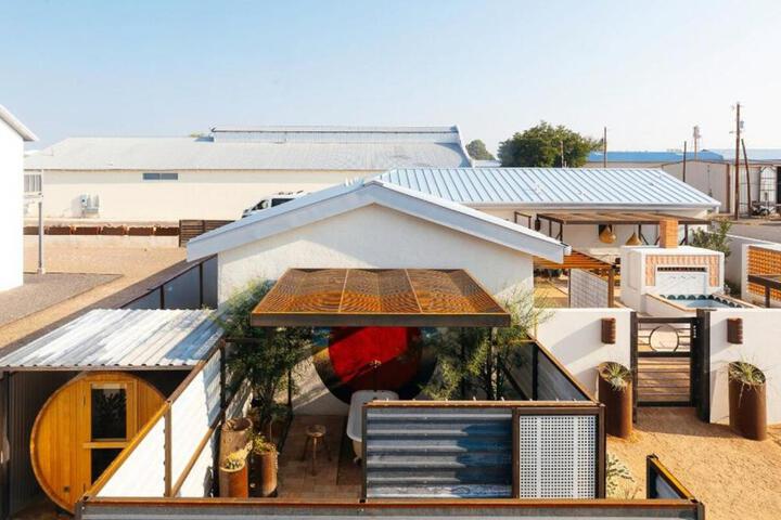 Industrial Artist Loft at Iconic Property