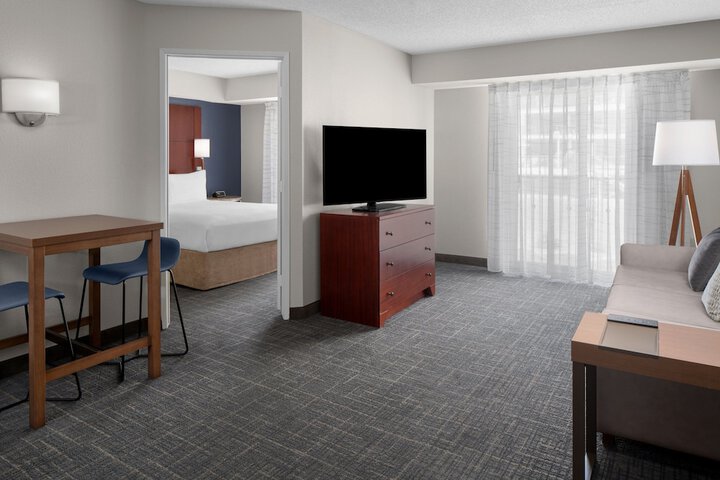 Room 30 of 47