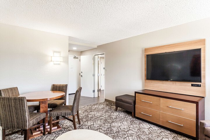 Room 42 of 67
