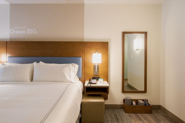 Room 41 of 103