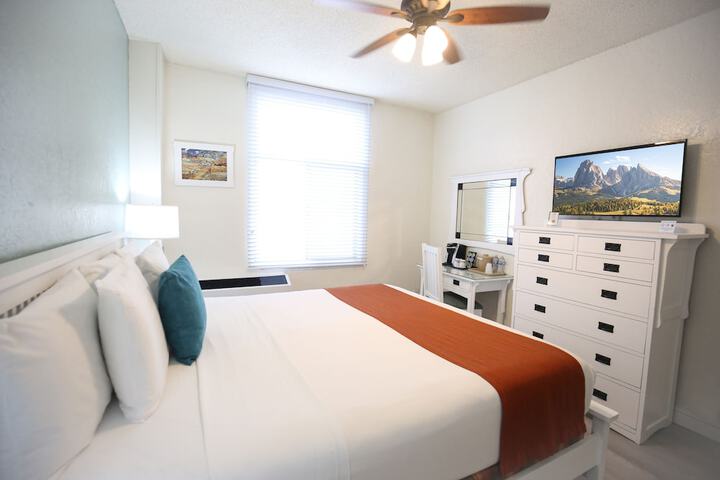 Room 16 of 35