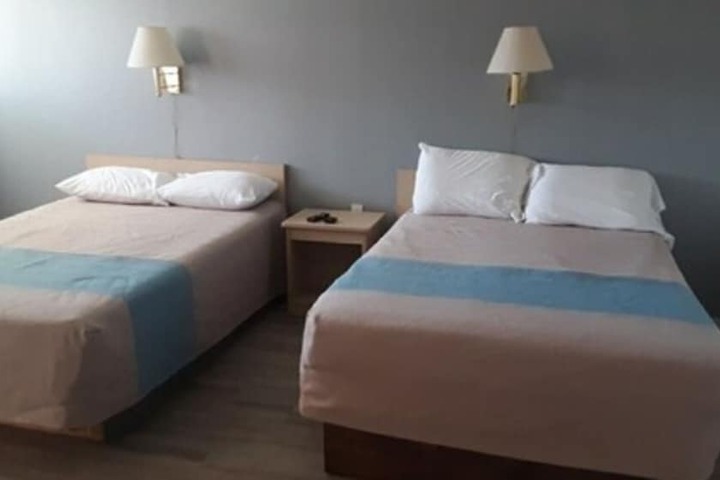 Room 12 of 18