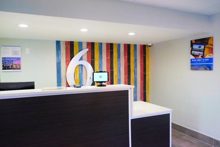 Hotel Interior 11 of 33