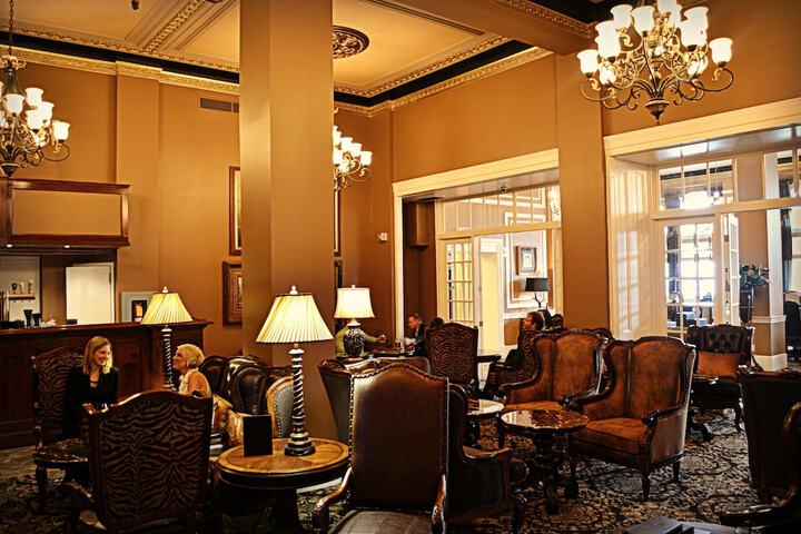 Grant Hall Hotel
