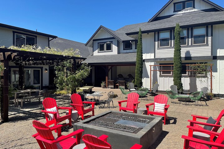 The Setting Inn Willamette Valley