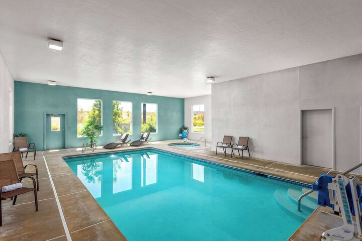 Pool 7 of 40