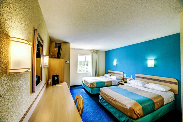 Room 22 of 40