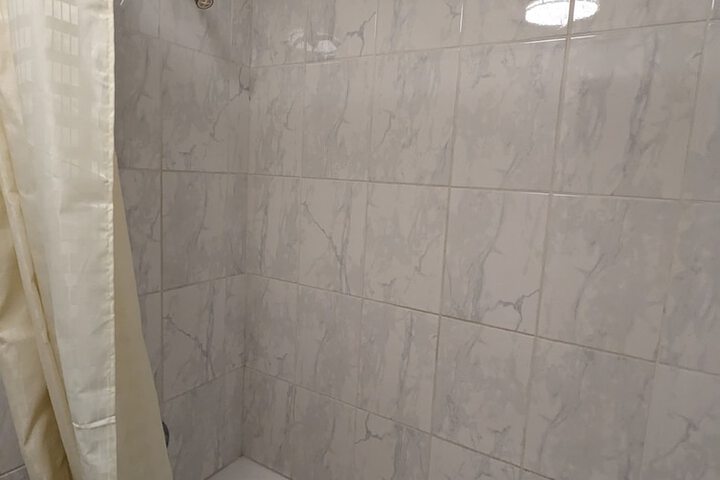 Room 7 of 13