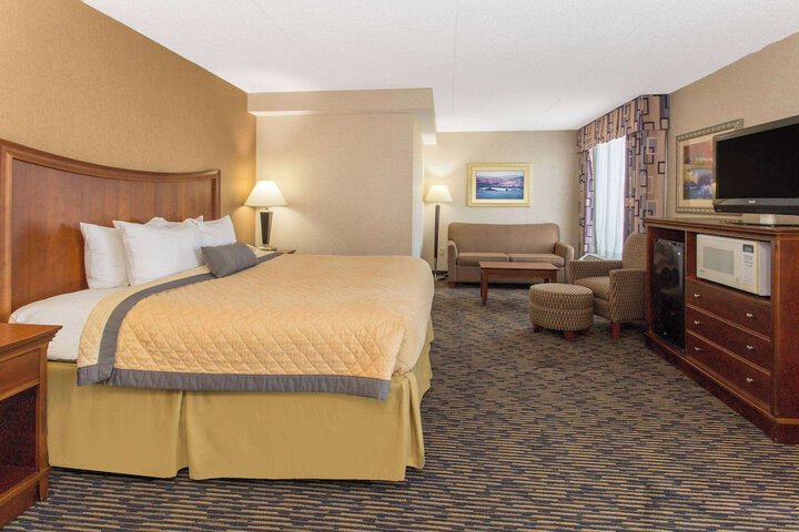 Wyndham Garden Conference Center Champaign / Urbana