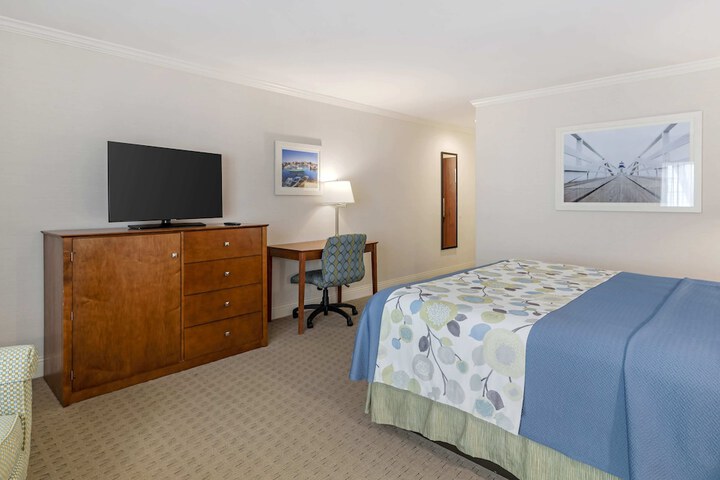 Room 47 of 88