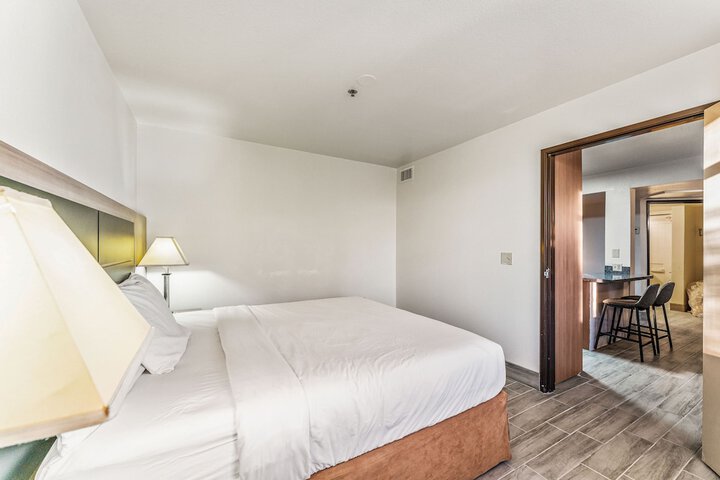 Metro Chandler Extended Stay