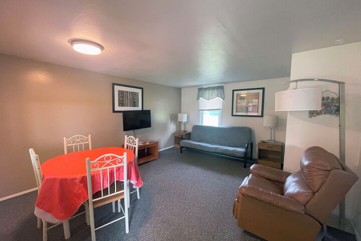 Room 40 of 104