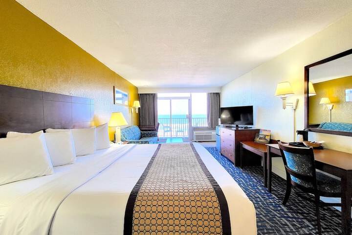 Room 18 of 30