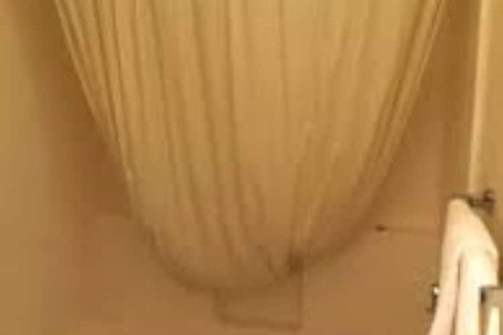 Room 14 of 28