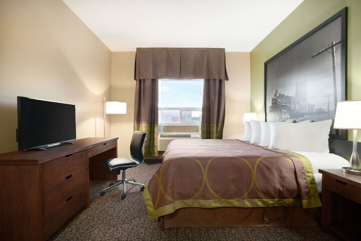 Room 13 of 47