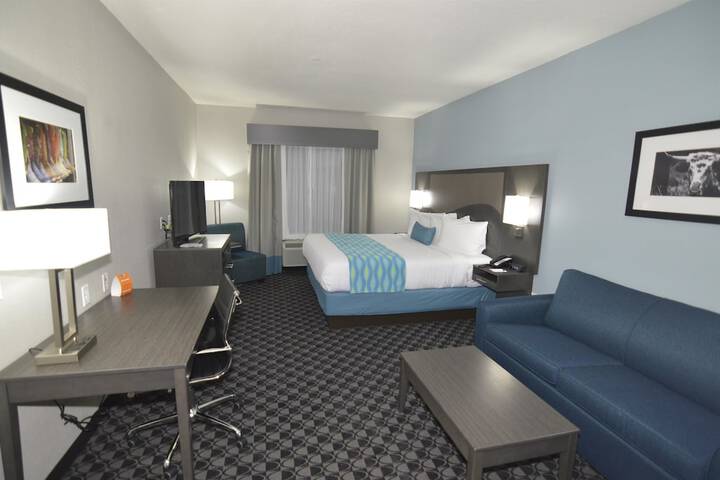 Room 16 of 42