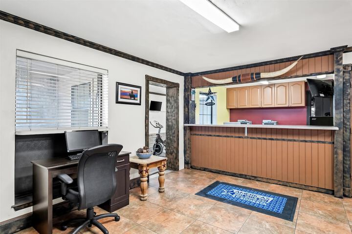 Americas Best Value Inn Midlothian Cedar Hill